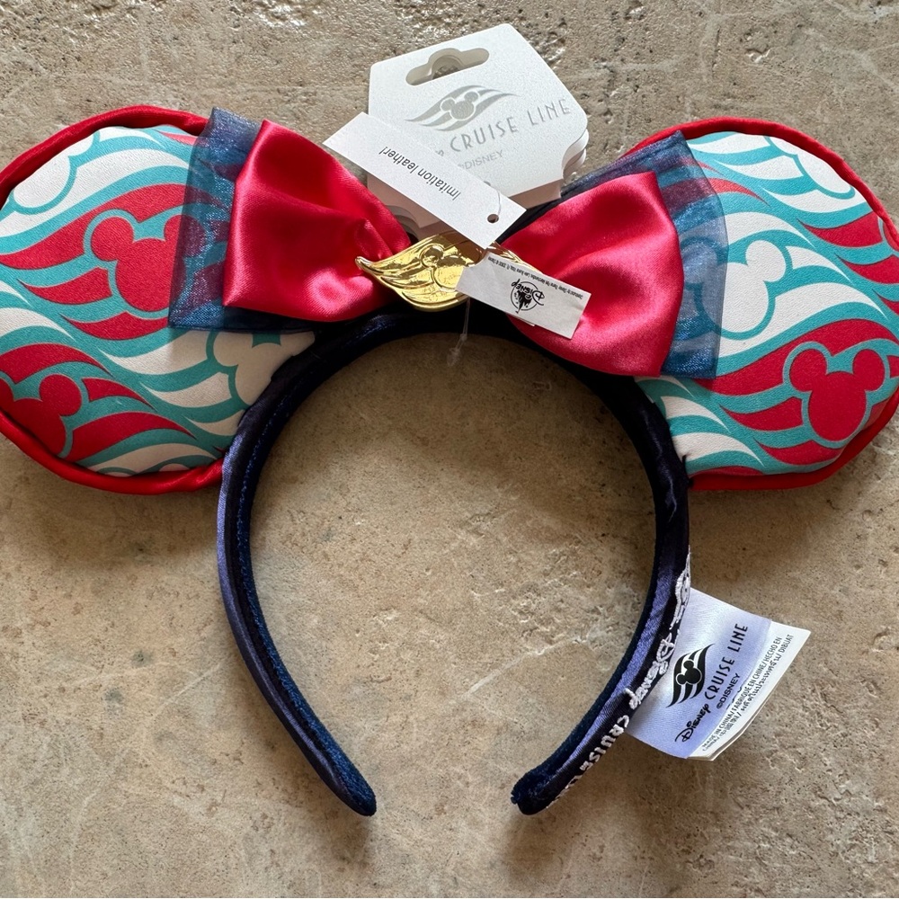 NWT: Retired Disney Cruise Line Minnie Mouse Ears